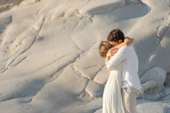 18-warm-embrace-golden-hour-sicily