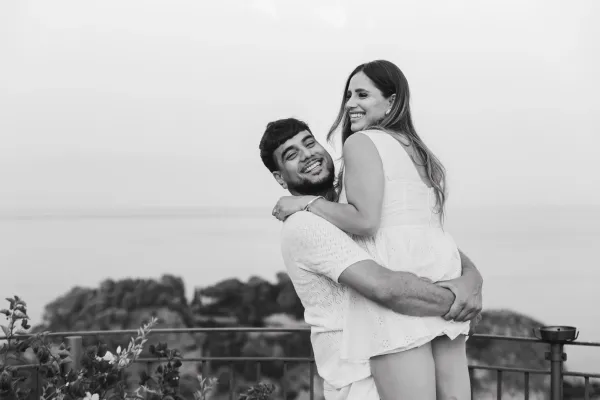proposal-grand-hotel-san-pietro-intimate-embrace