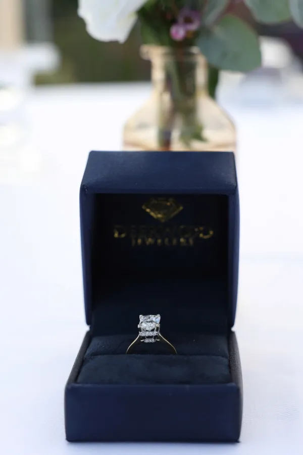 engagement-ring-deerwood-jewelers