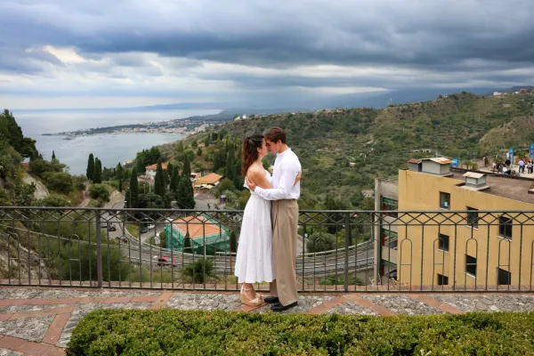 012-romantic-walk-through-taormina-after-the-rain