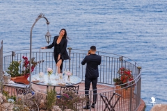 "Proposta matrimonio Isola Bella: lui si inginocchia davanti al mare e all’amore della sua vita"