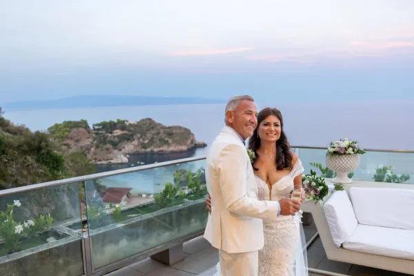 wedding-toast-in-taormina-sunset