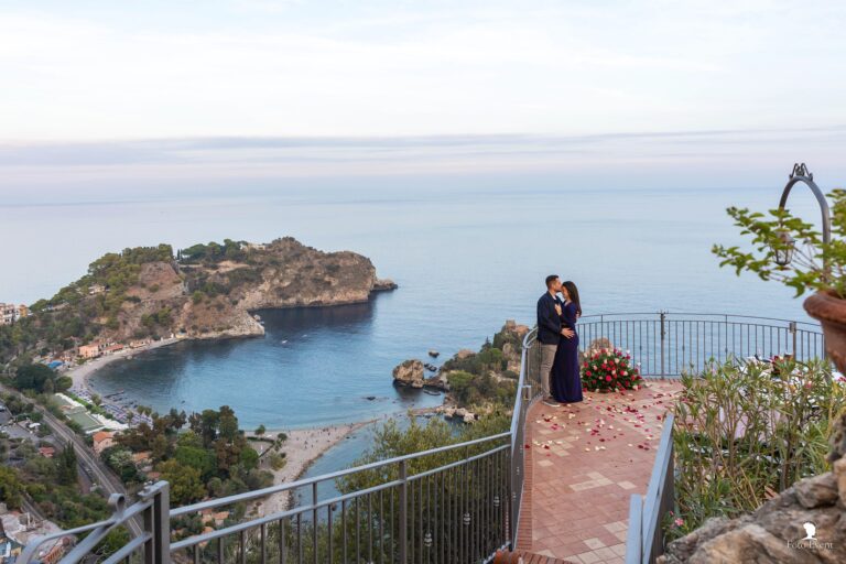 Proposta di Matrimonio a Sorpresa a Taormina